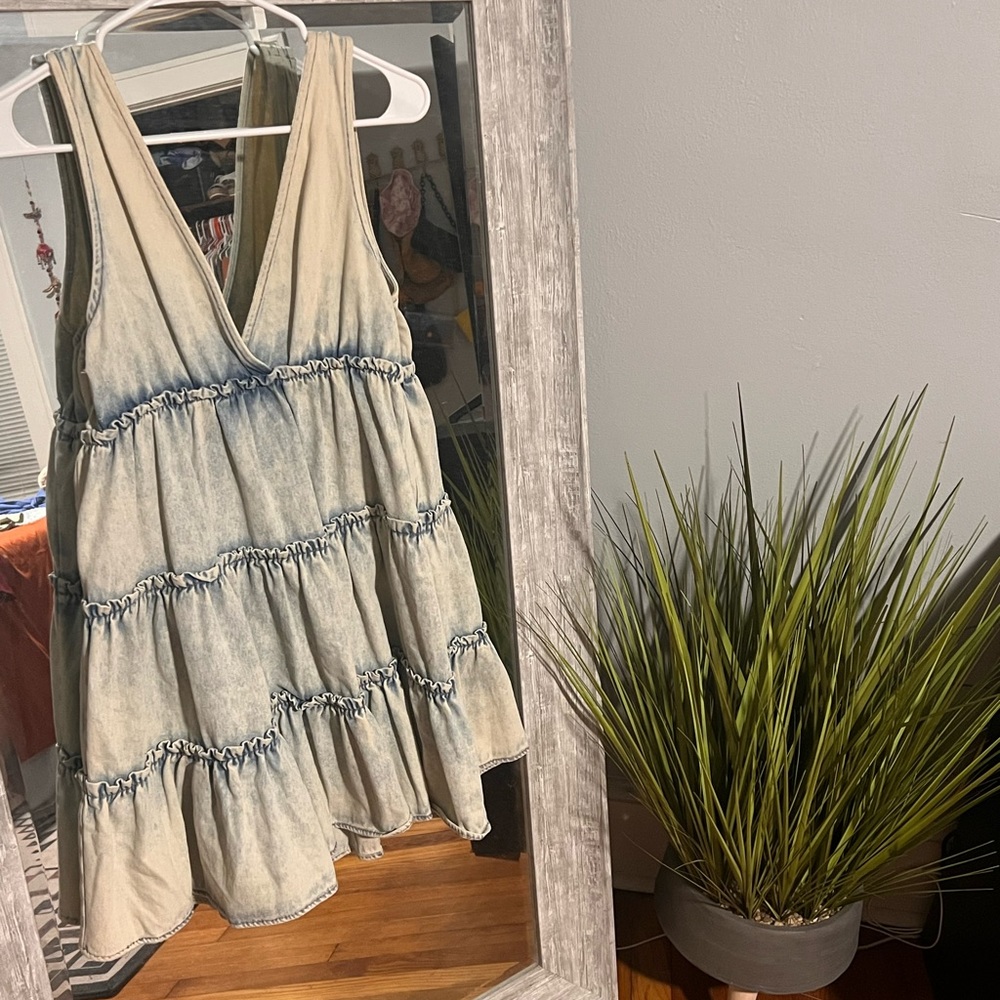 Medium denim dress- perfect for a country concert! Never been worn before
